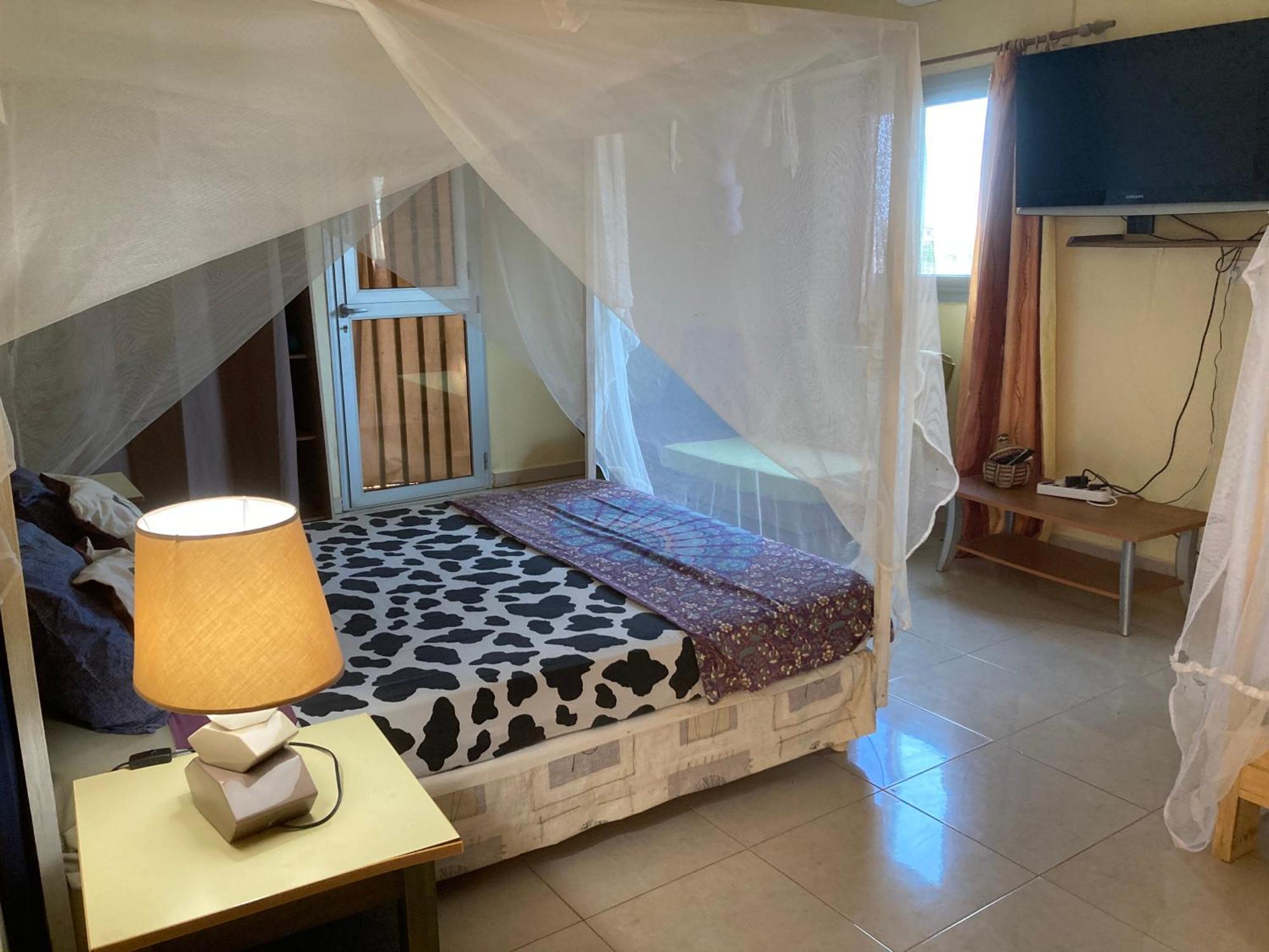 Hotel Chez medzo et patou à Popenguine Extérieur photo