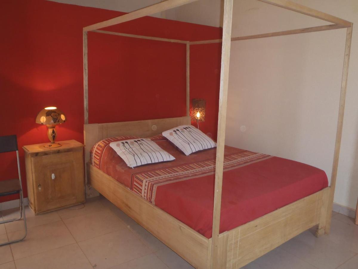 Hotel Chez medzo et patou à Popenguine Extérieur photo