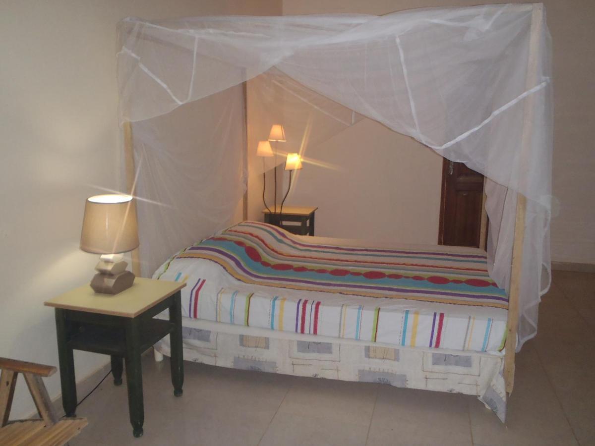 Hotel Chez medzo et patou à Popenguine Extérieur photo